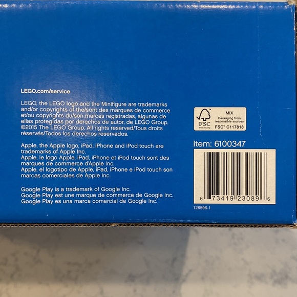 *Retired* Lego City Square set Set 60097 - Picture 4 of 16